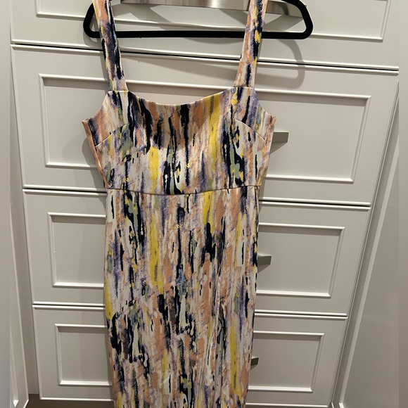 Babaton - like new- size 2 - Picture 3 of 3